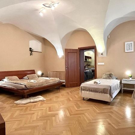 Apartment Sophie - Old Town Bratislava Exterior foto