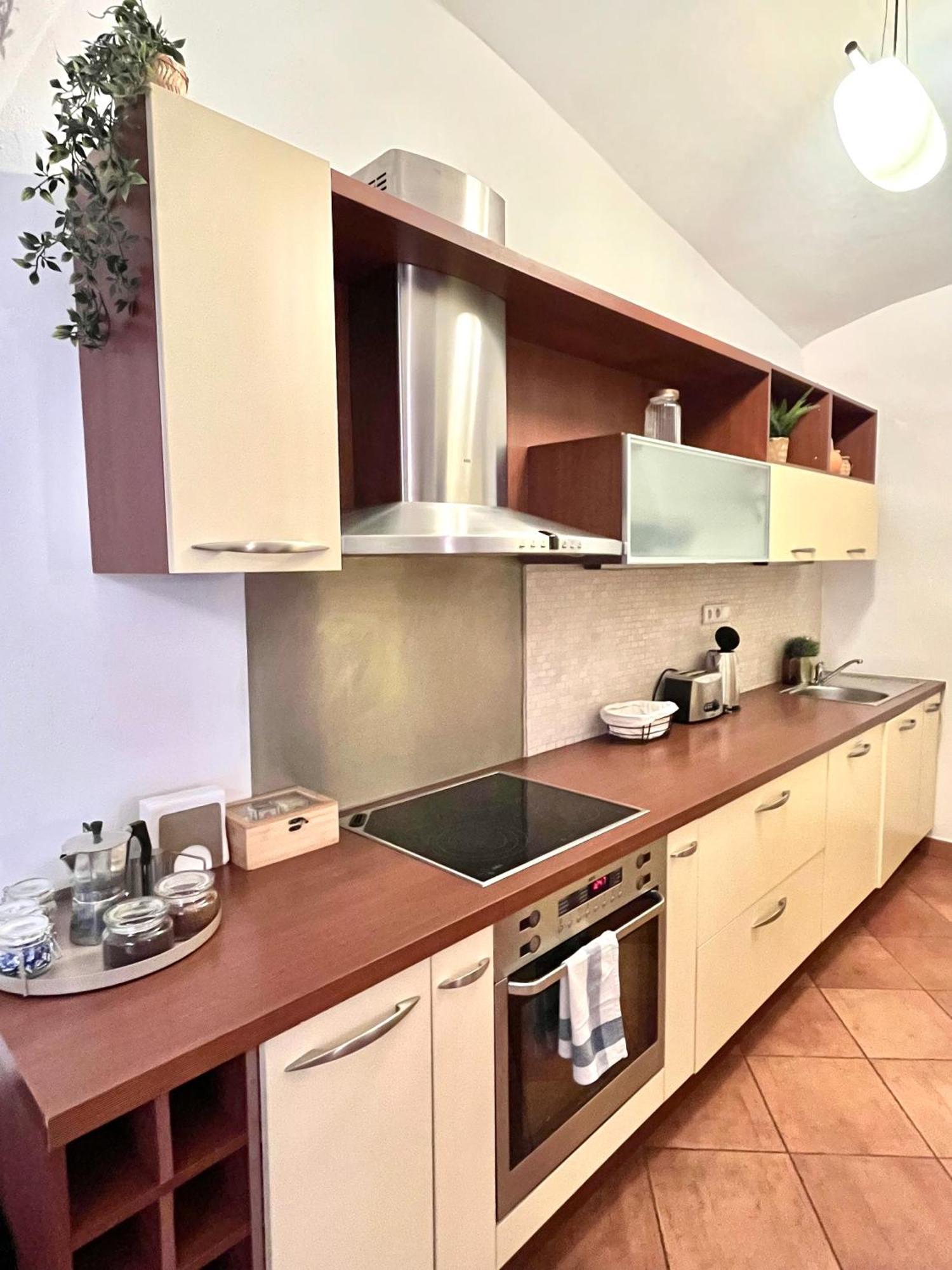 Apartment Sophie - Old Town Bratislava Exterior foto